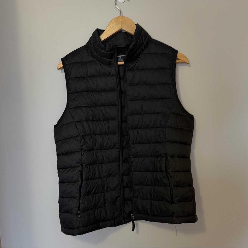Amazon Essentials Black Vest